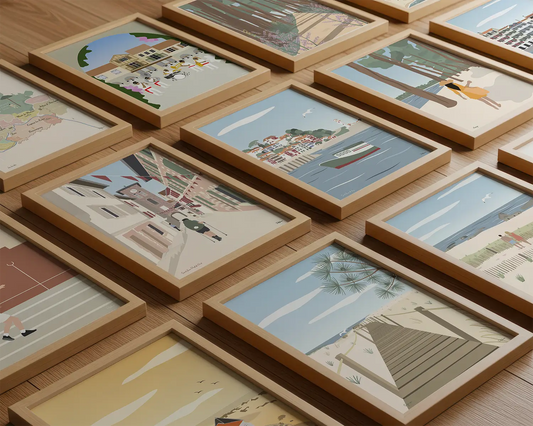 Des souvenirs de vacances originaux avec ces affiches illustrées des Landes et du Pays Basque encadrées